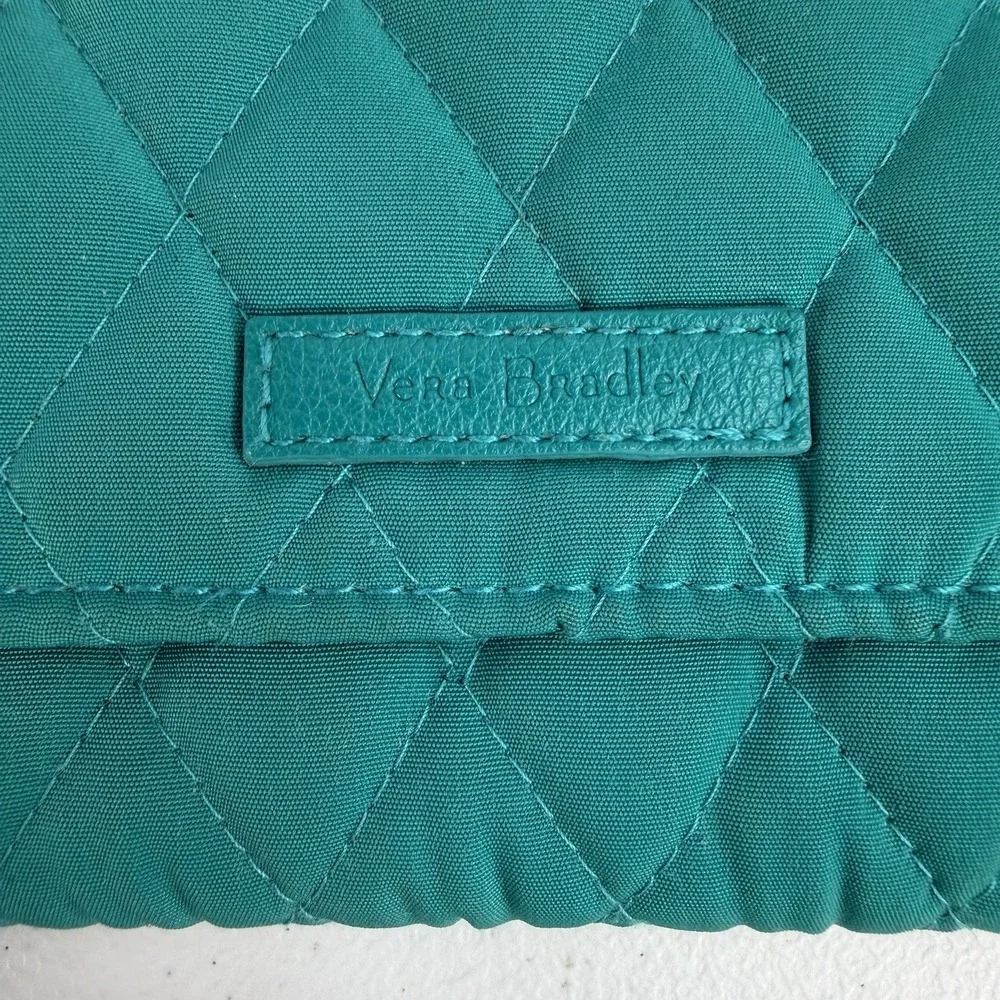Vera Bradley Wallet Wristlet Quilted Turquoise Microfiber‎ Smartphone ID Holder